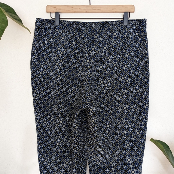 Talbots | 14 | Patterned Pull On Drawstring Pant - Picture 8 of 10